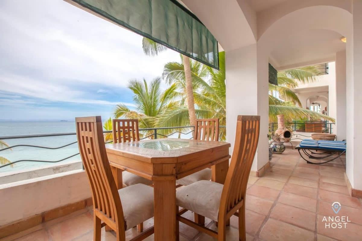 ラパス Private Oceanview Balcony & Infinity Pool Onsiteヴィラ エクステリア 写真